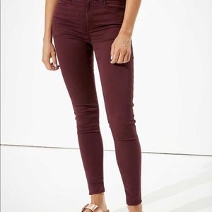 AEO Sateen 360 Super Stretch maroon jeggings